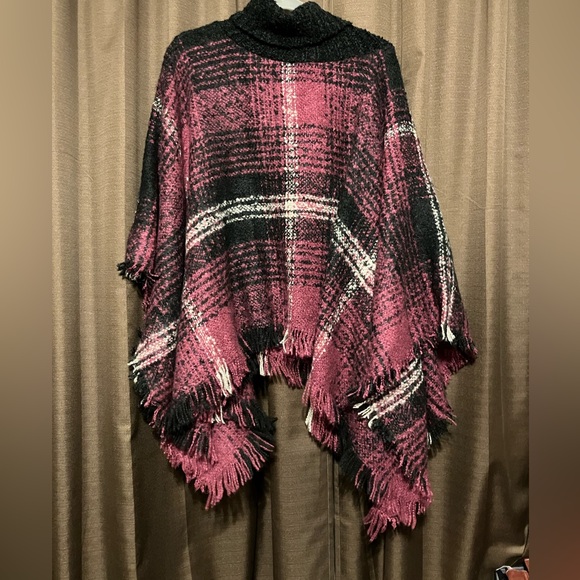 Max Edition Poncho Sweater - Picture 1 of 3